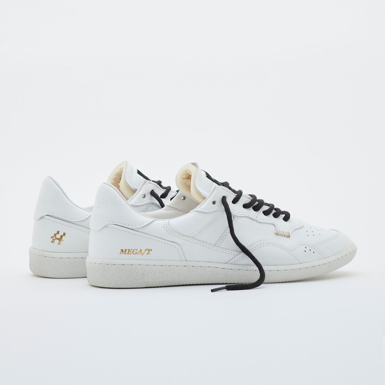 Mega T Off White